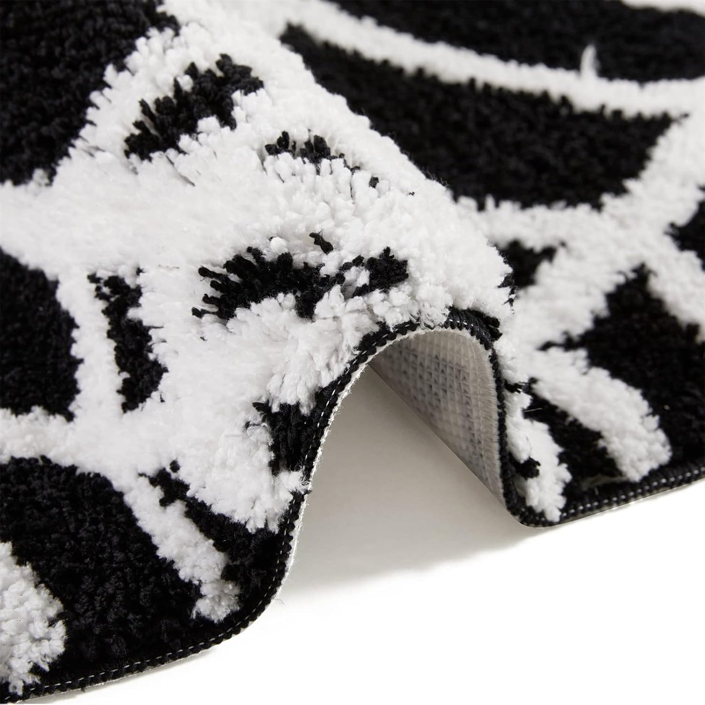 VileWeave Rug — Transform Any Room Into a Soft, Spine-Tingling Halloween Haven