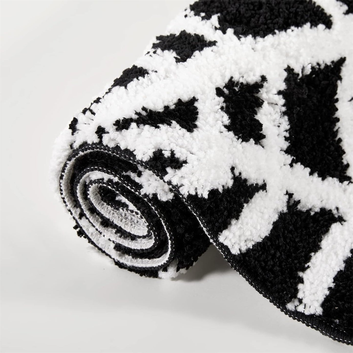 VileWeave Rug — Transform Any Room Into a Soft, Spine-Tingling Halloween Haven