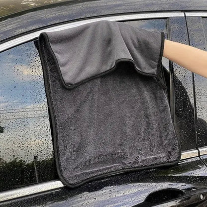 UltraMax Drying Towel — Lightning-Fast Shine Without a Single Scratch