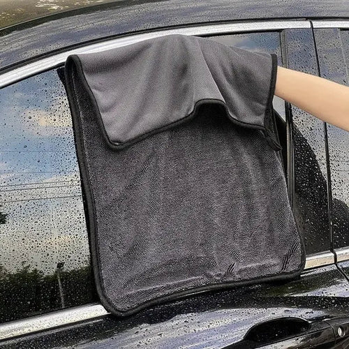 UltraMax Drying Towel — Lightning-Fast Shine Without a Single Scratch