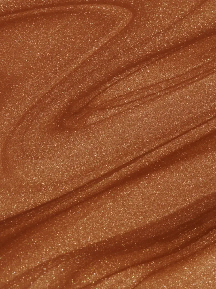 GlammeraGlow™ — Ignite Your Skin’s Natural Bronze Brilliance Instantly
