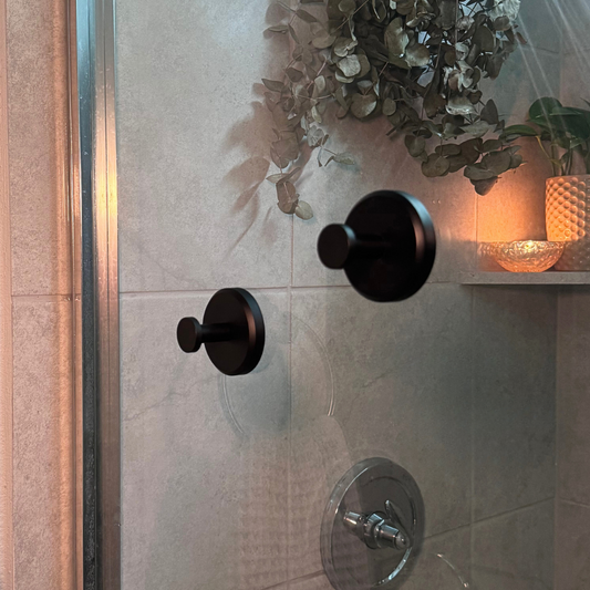 GripMaster™ Ultra Suction Hook — Never Worry About Falling Stuff Again (2+1 free)