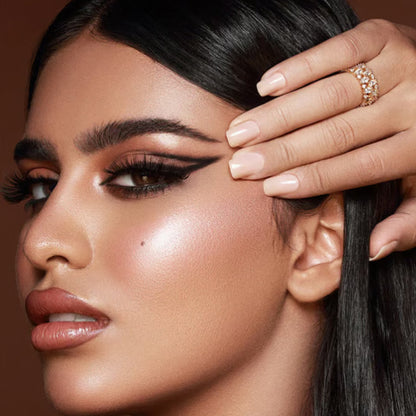 EvelureEdge — Instantly Command Every Room with Flawless, Mesmerizing Eyes (1+1 FREE)