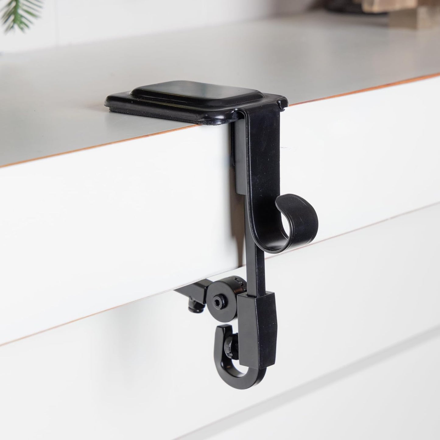 ClingCradle — Keep Your Stockings Perfectly Hung Without a Single Slip or Scratch