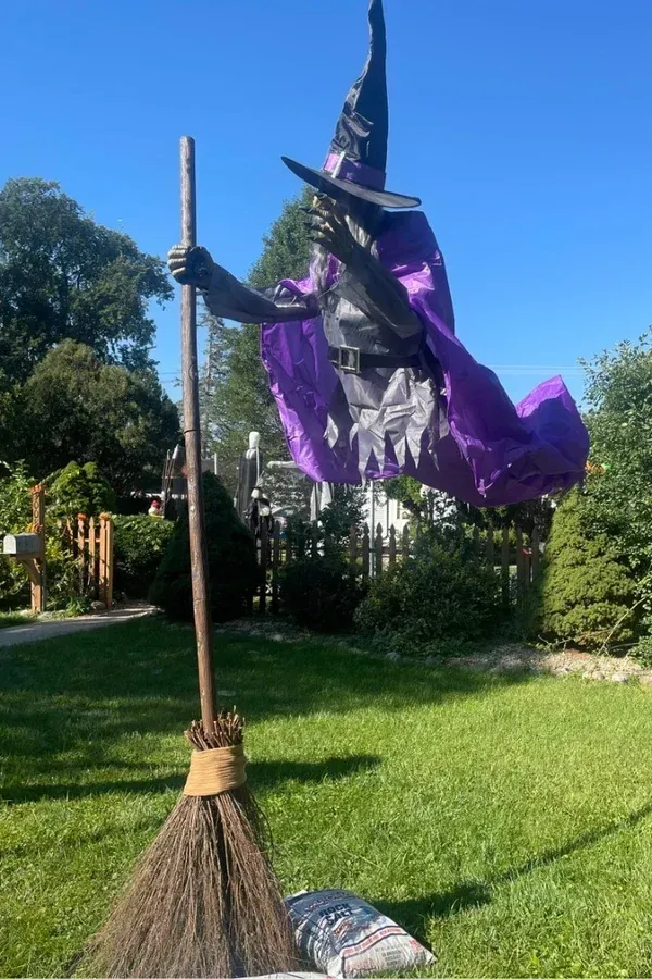 SkyHaunt Witch — Own the Night with Heart-Stopping Haunts and Fearless Flight